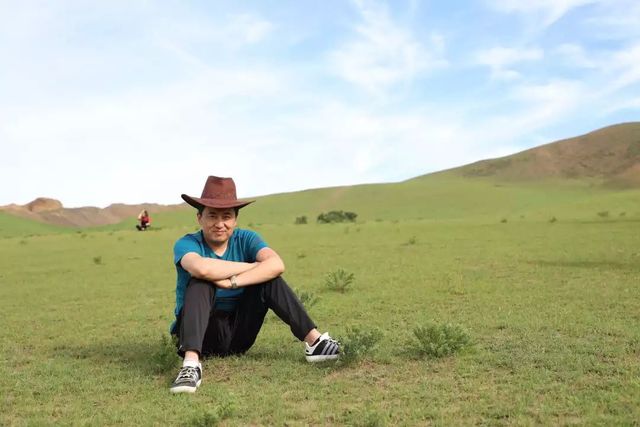 乾港集團高層草原自駕游 乾港集團高層草原自駕游