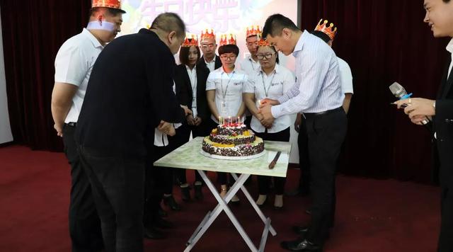 集團(tuán)九月份員工生日會 集團(tuán)九月份員工生日會